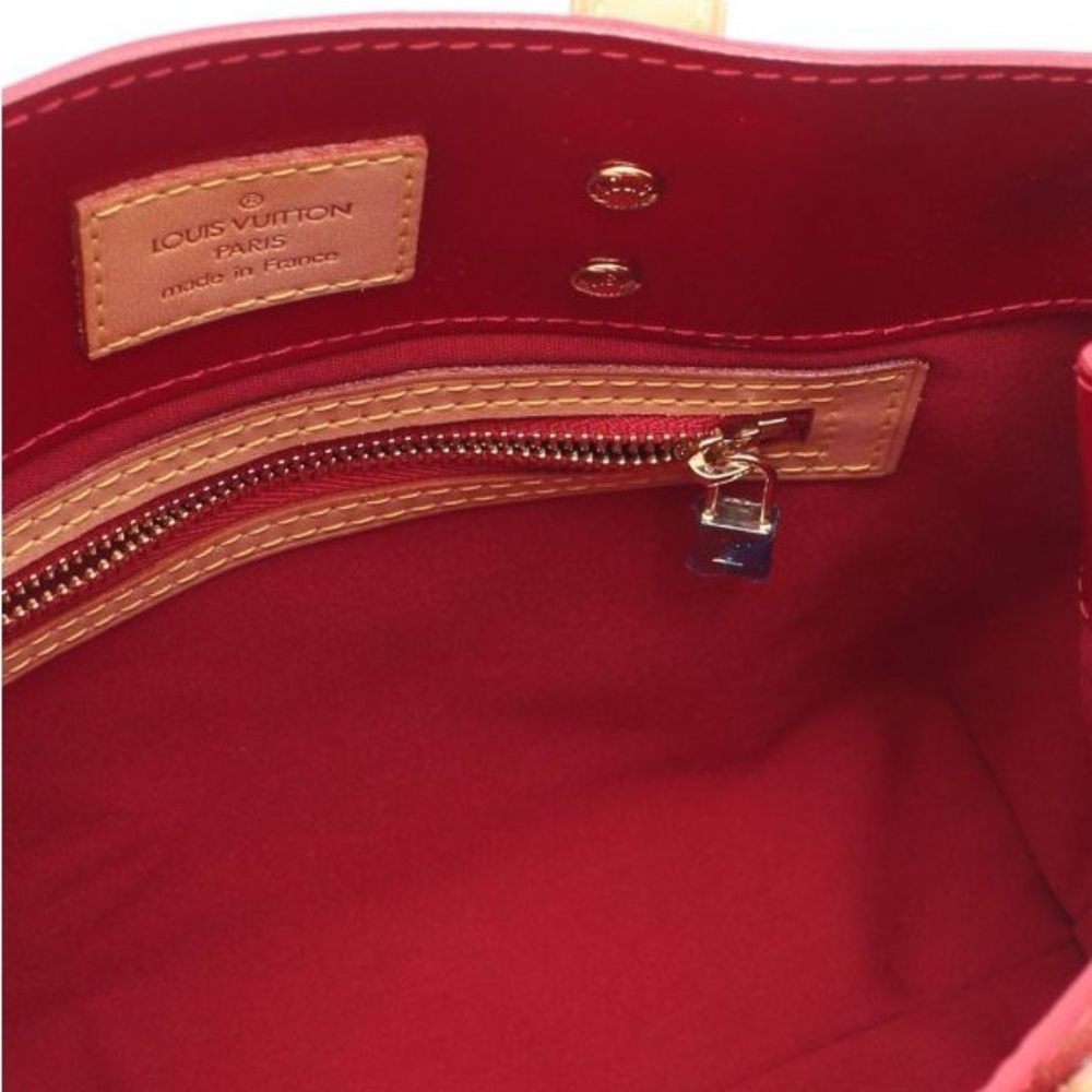 Louis Vuitton | Reade PM in Monogram Vernis Leather - Picture 2 of 8
